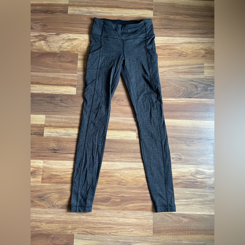 Lululemon Gray High-Rise Leggings | Textured Knit | Back Zip Pocket | Size 2